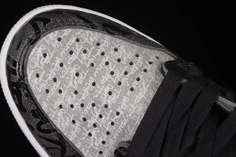 All categories Air Jordan Jordan series basketball shoes Air Jordan 1 High Pure original version Air Jordan 1 High OG "Rebellionaire" AJ1 Joe 1 black and gray banned "Rebelionaire" high-top basketball shoes 555088-036